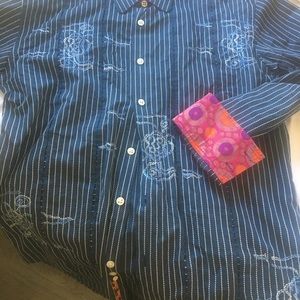 Robert Graham dress shirt. Men’s XL